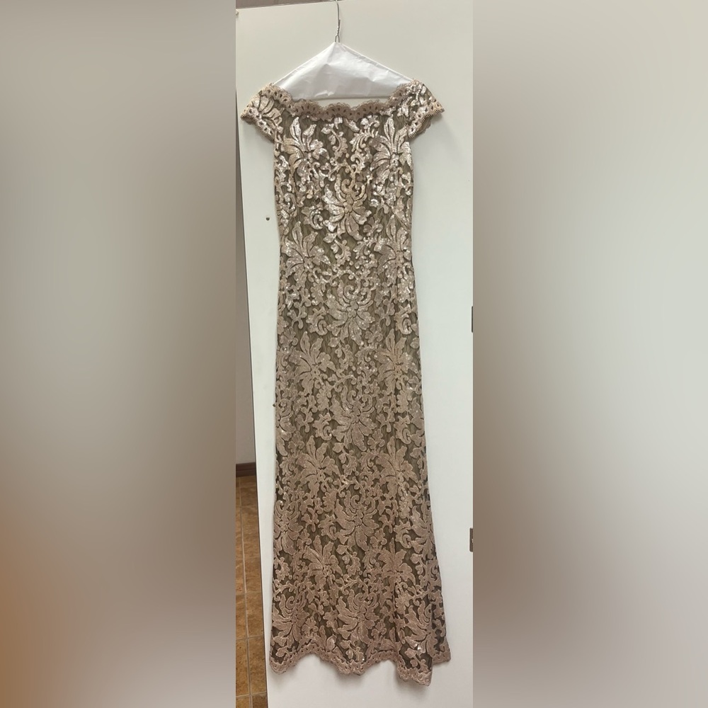 Evening Gown/Gold lace